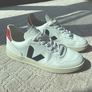 Veja V-10 Sneakers